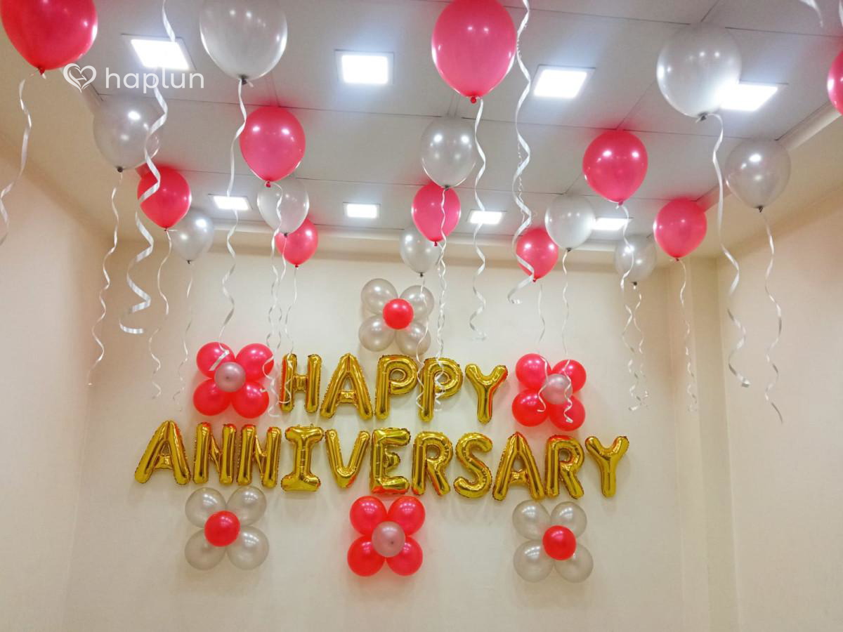 Anniversary Surprise Decoration