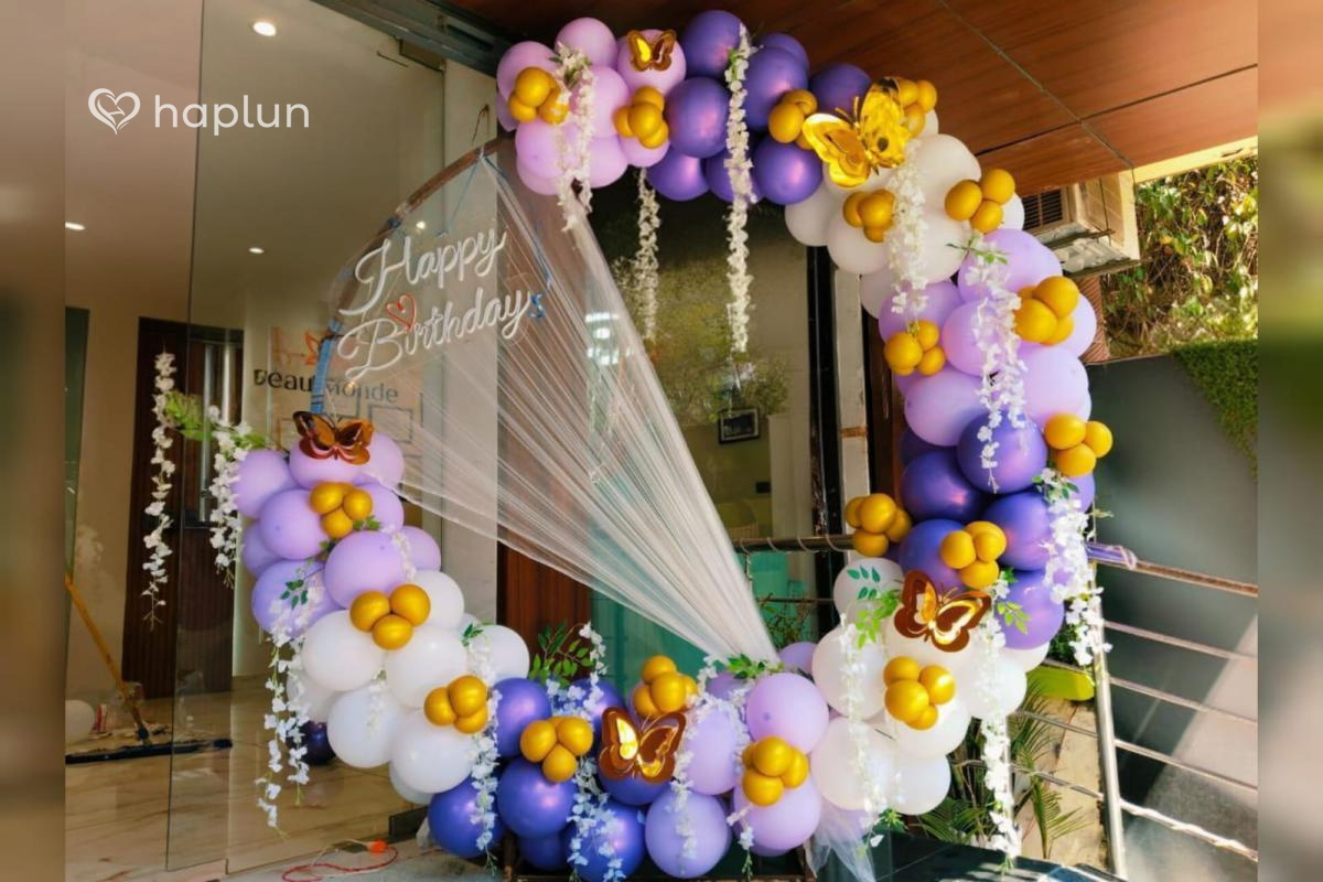 Regal Violet Ring Decoration